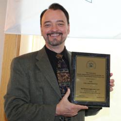 J. Kevin Smith accepts a 2011 Gold CQIA Innovation Prize for Scene Partner